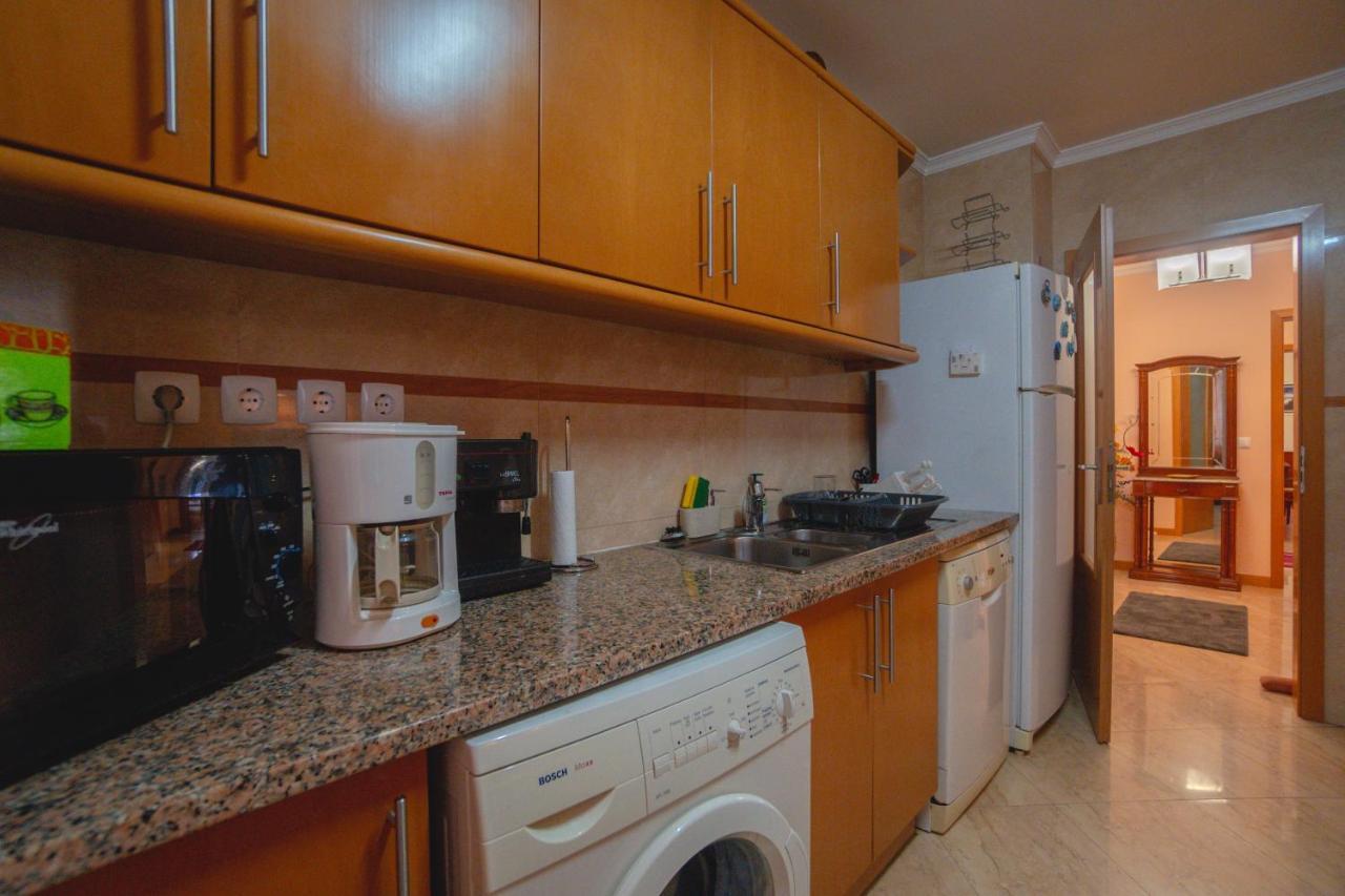 Large Modern Ponta Delgada Apartment Eksteriør billede